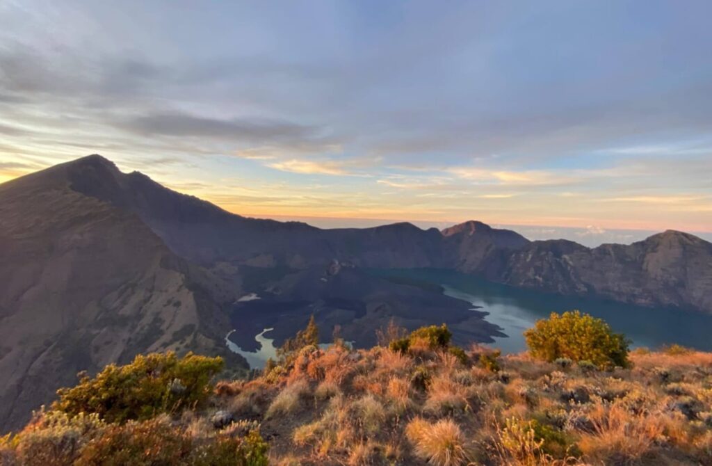 Photo of rinjani crater